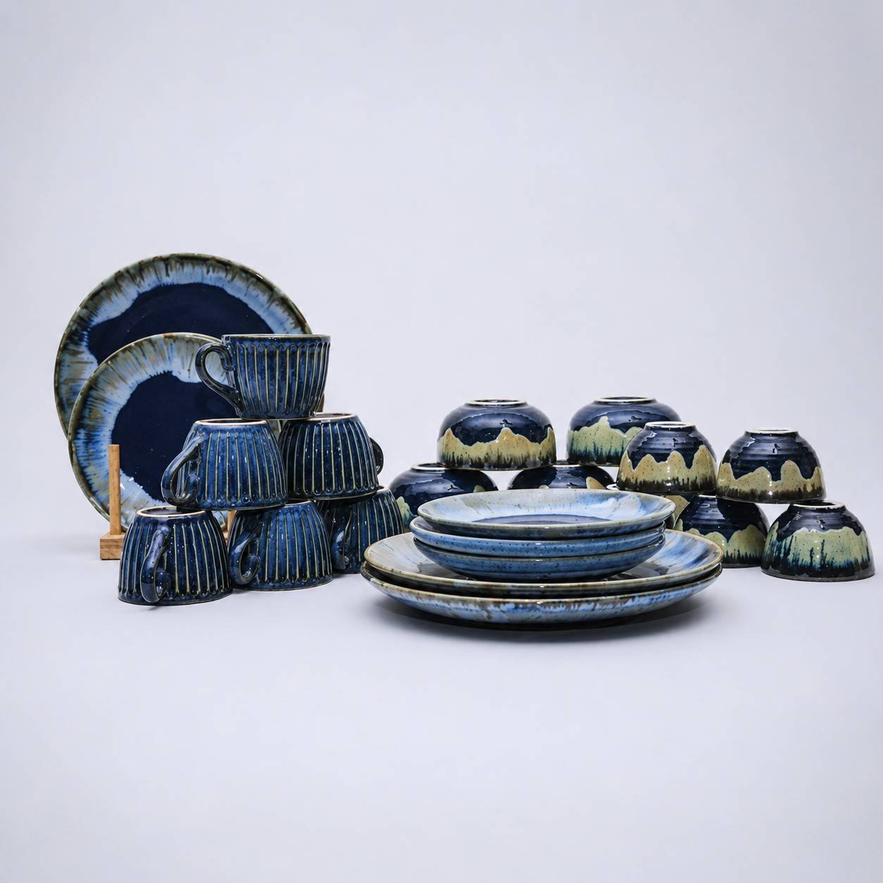 Elegant Blue Dinnerware Set