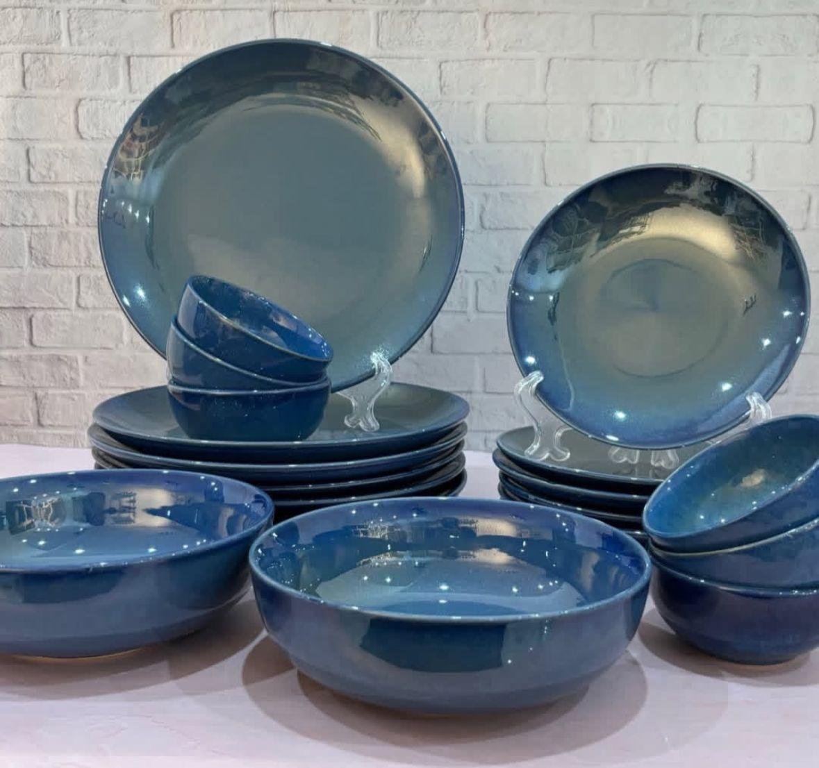 Midnight Sapphire Stoneware Dinner Set – Lustrous Glaze Collection